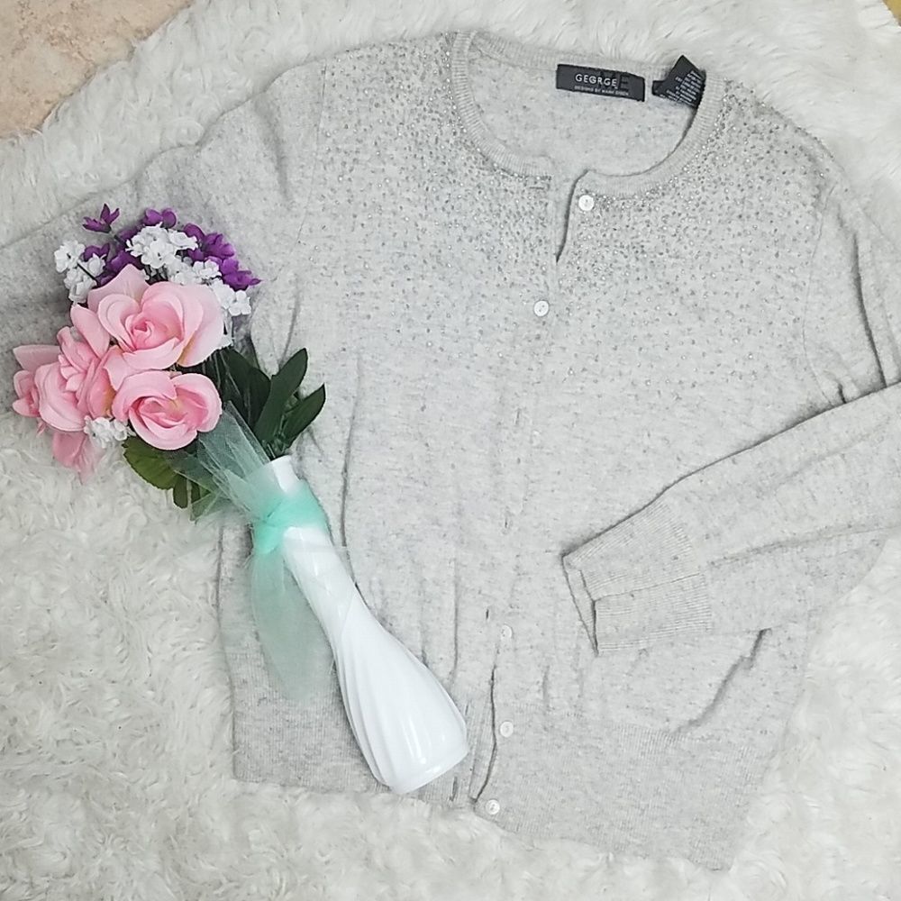 🍒5-$50 GLAM Cardigan | Girls | Silver button up w/ sparkles in size 3T.